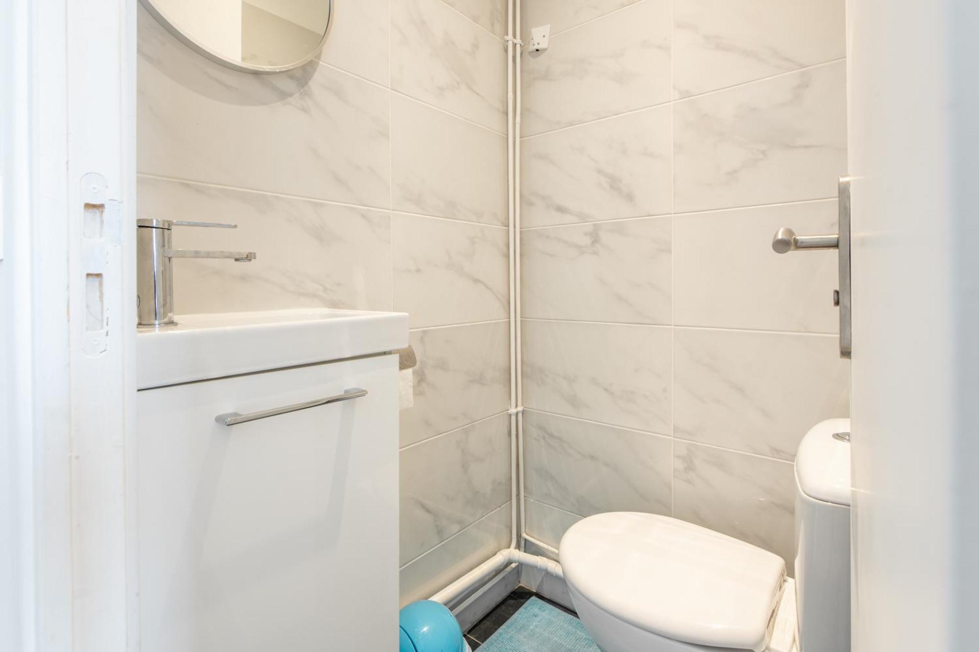 Spacious And Bright 2-Bedroom Large Apartment Very Close To Paris - Near Metro بولونِ بييانكور المظهر الخارجي الصورة