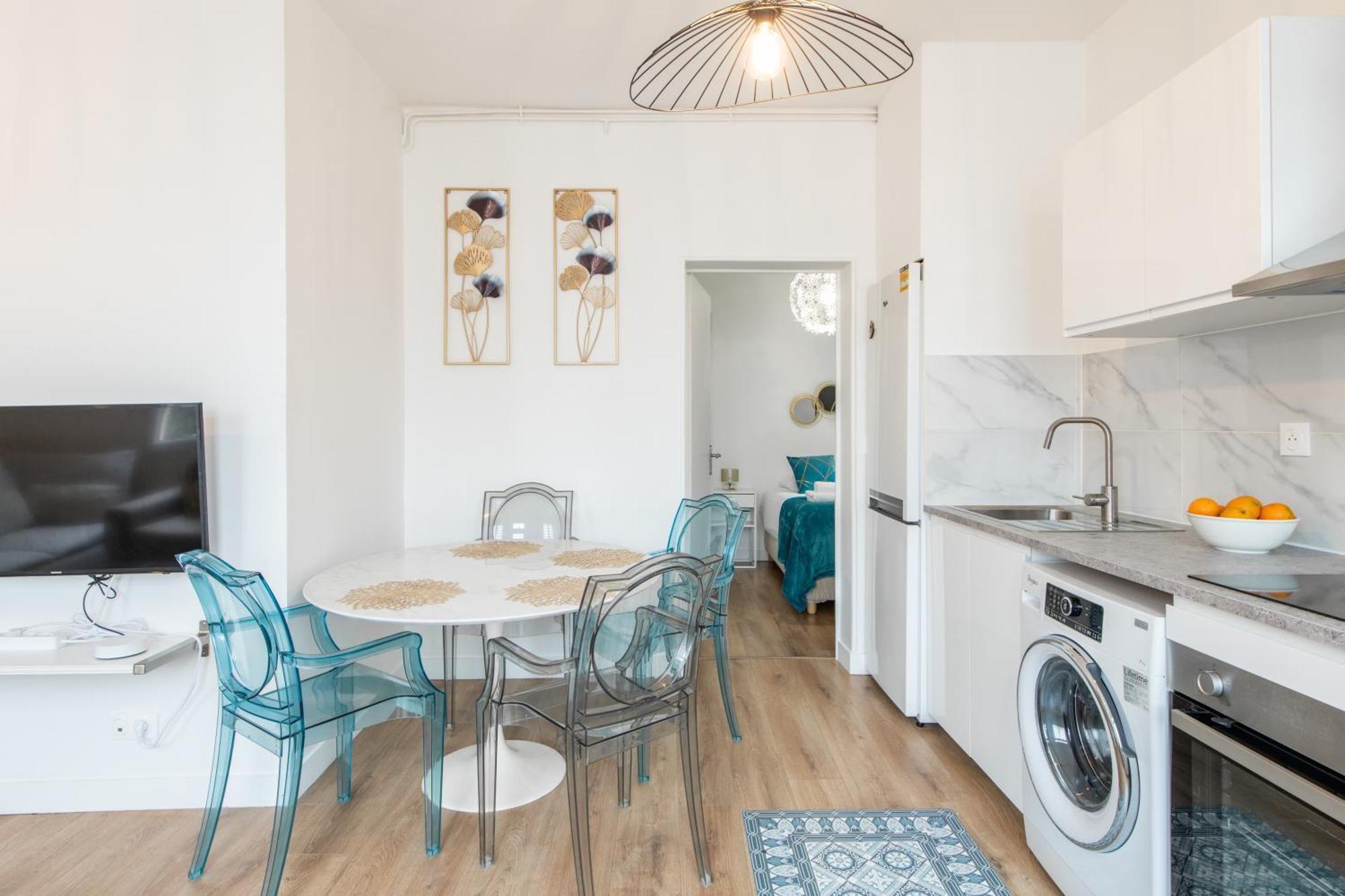Spacious And Bright 2-Bedroom Large Apartment Very Close To Paris - Near Metro بولونِ بييانكور المظهر الخارجي الصورة