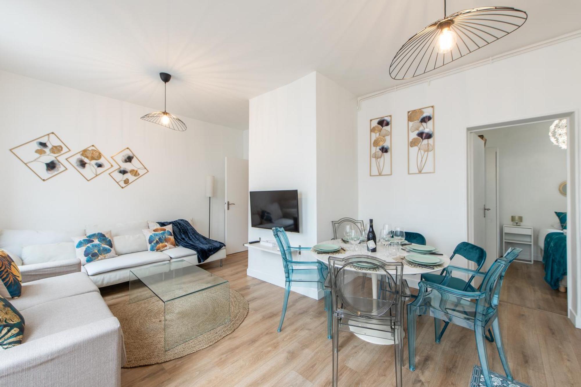 Spacious And Bright 2-Bedroom Large Apartment Very Close To Paris - Near Metro بولونِ بييانكور المظهر الخارجي الصورة