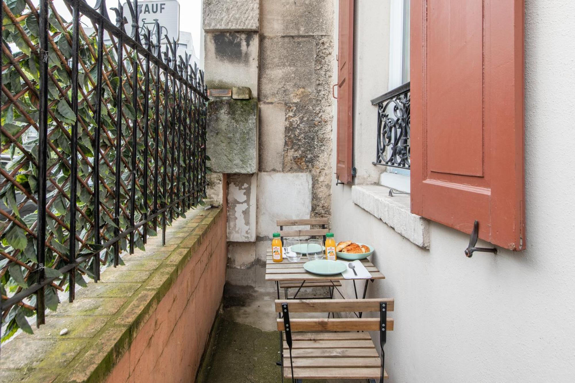 Spacious And Bright 2-Bedroom Large Apartment Very Close To Paris - Near Metro بولونِ بييانكور المظهر الخارجي الصورة
